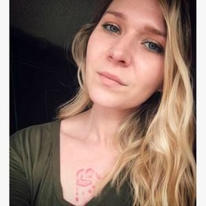 Meet your Posher, Charee